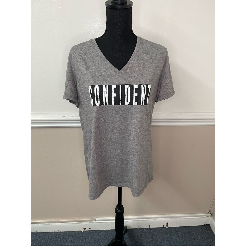 Confident Danskin Now Semi Fitted Short Sleeve Grey Active Tee Size X-Large